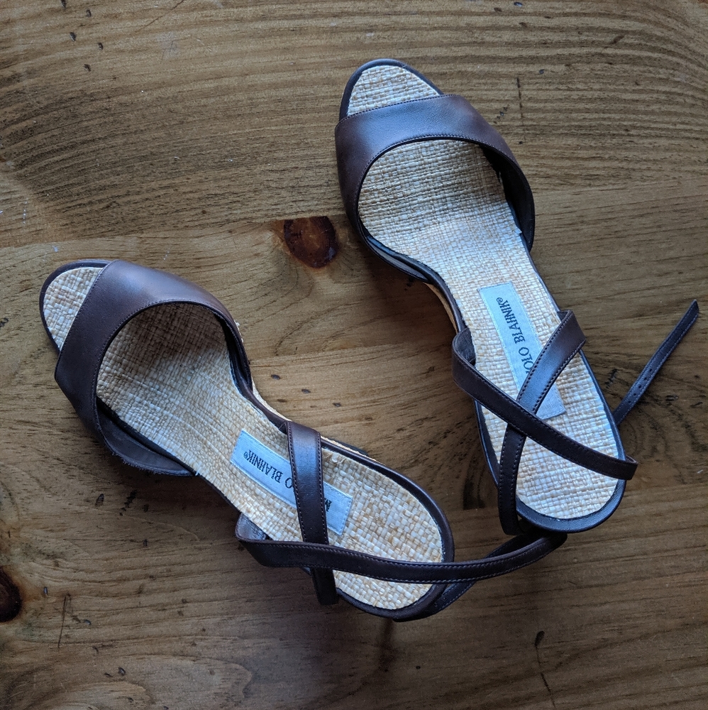 Brown Manolo Blahnik Raffia Wedges - Size 7.5 - Picture 2 of 7